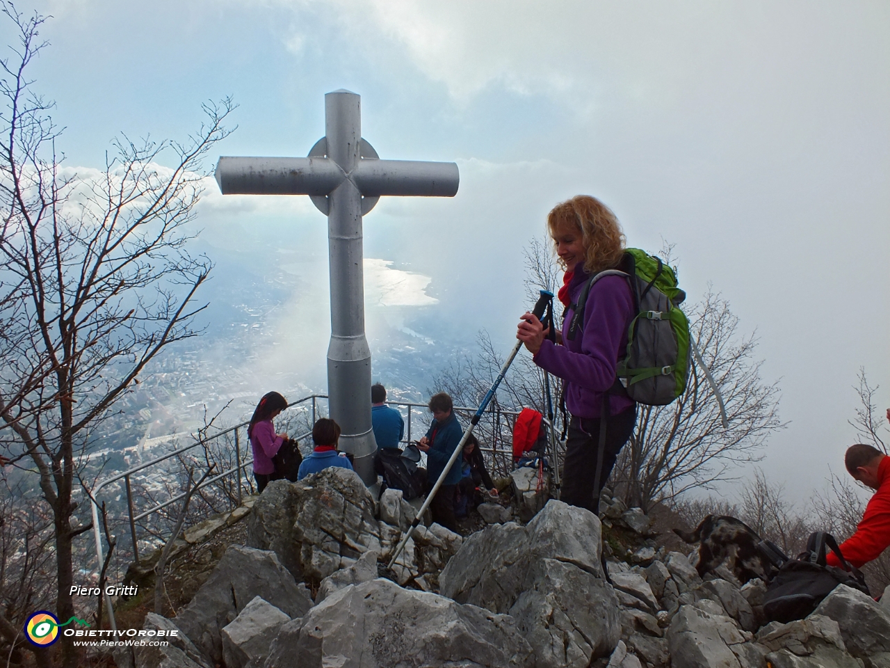 74 Crocione della Corna di Medale (1029 m)....JPG